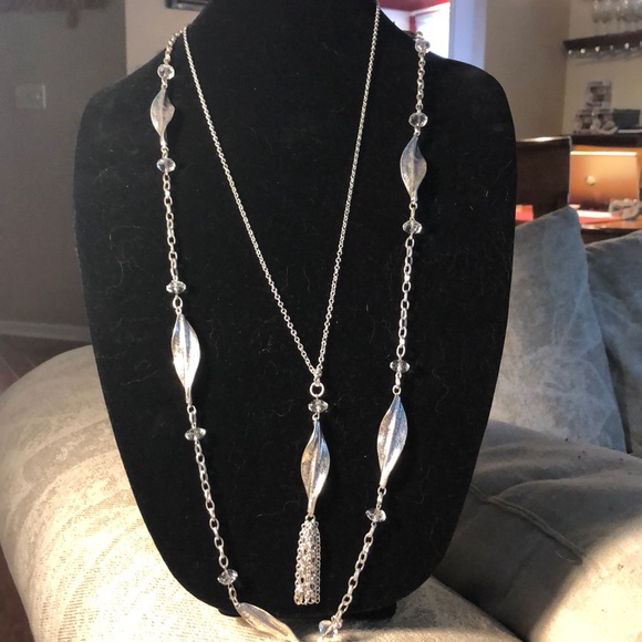 Premier Designs Jewelry - Premier Design Silver tone Necklace